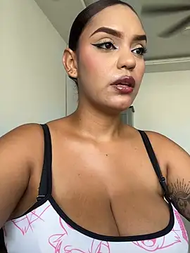 Sara-77 Adlı Modelin Web Kamerası Şovu