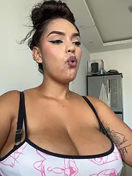 عرض كام Sara-77