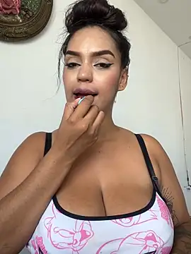 Sara-77 Adlı Modelin Web Kamerası Şovu