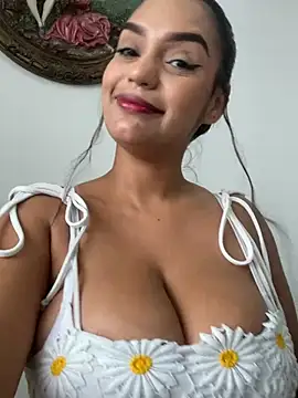 عرض كام Sara-77