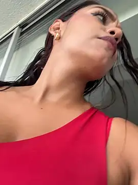 Sara-77 webkamerás műsora