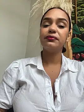 Sara-77 Pertunjukan Webcam