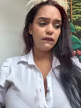 Show de Sara-77 na webcam