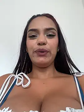 Sara-77 Webcamshow