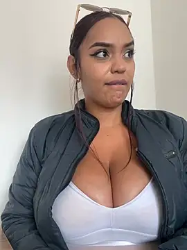 Sara-77n Webbikameraesitys