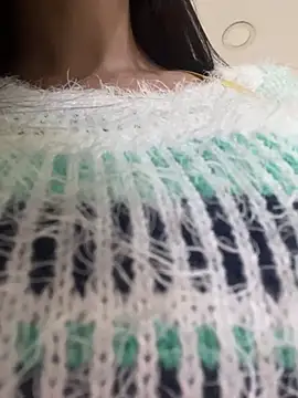 Show modela Sara-77 na web-kameri