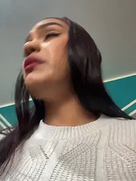 Sara-77 Webcam Show