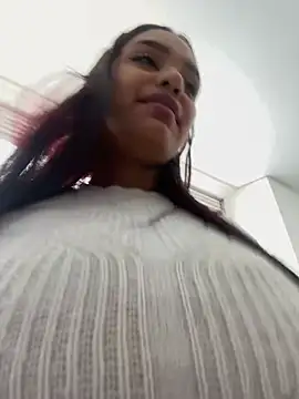 Sara-77 webkamerás műsora