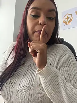 Sara-77 Webcam Show