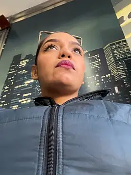 Sara-77 webkamerás műsora
