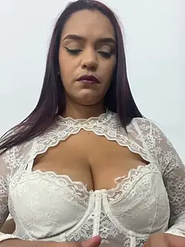 عرض كام Sara-77