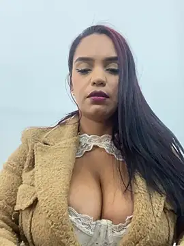 Sara-77's Webcam Show