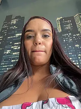 عرض كام Sara-77