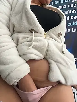 Sara-77 Webcam show