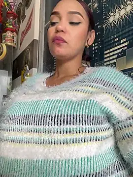 Sara-77 Webcam Show