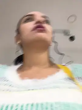 Sara-77n Webbikameraesitys