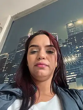 Sara-77 网络视讯表演