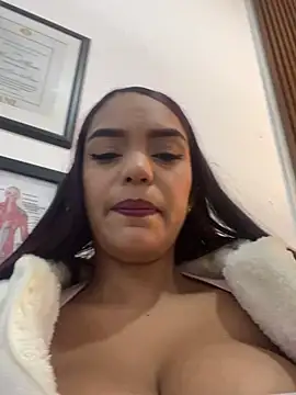 Sara-77 Webcam show