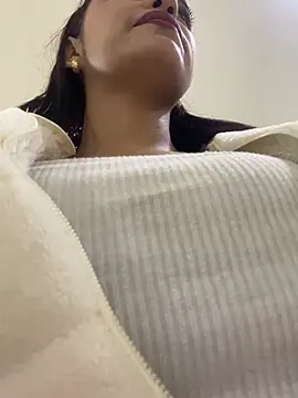 Sara-77 Webcam show