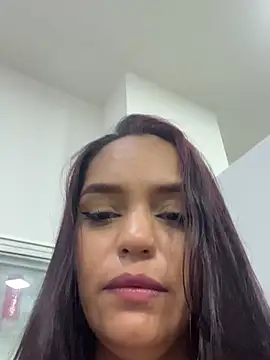 عرض كام Sara-77