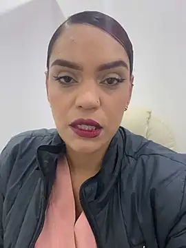 عرض كام Sara-77