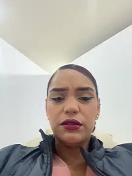 عرض كام Sara-77