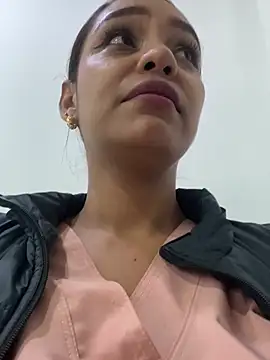 Sara-77 ওয়েবক্যাম শো