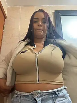 Sara-77's Webcam Show