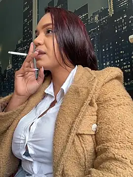 Sara-77's Webcam Show
