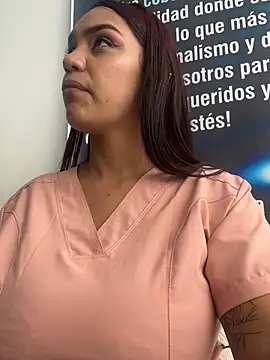 Sara-77's Webcam Show