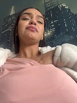 Sara-77's Live XXX Chat