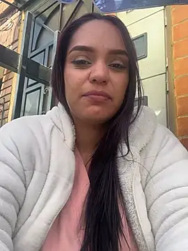 عرض كام Sara-77
