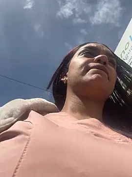 Show de Sara-77 na webcam