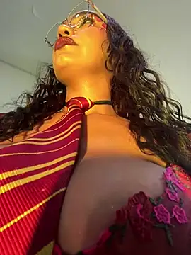 Sara-77's Webcam Show