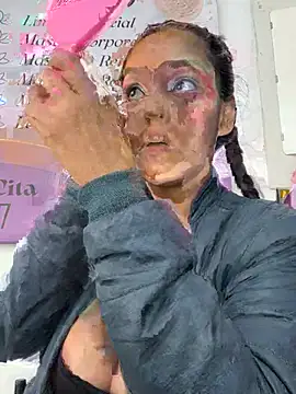 عرض كام Sara-77