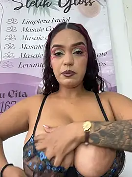Sara-77 Adlı Modelin Web Kamerası Şovu