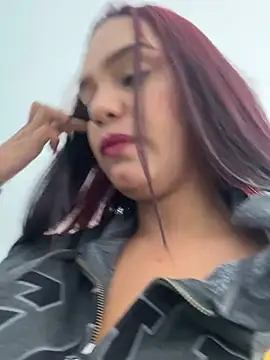 Sara-77 webkamerás műsora