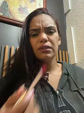 Sara-77 Show Webcam