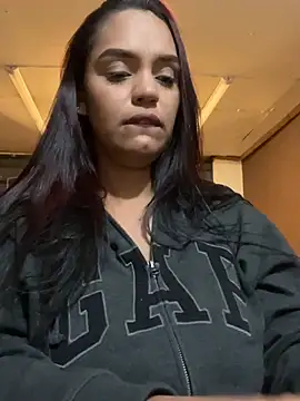 Sara-77 Adlı Modelin Web Kamerası Şovu