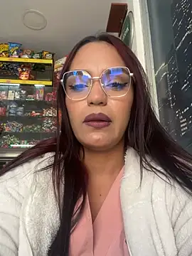 Sara-77 Show Webcam