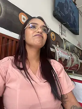 Sara-77's Webcam Show