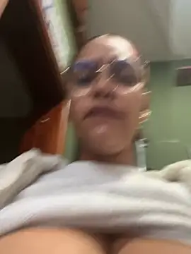 Sara-77 Webcam show