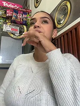Sara-77 Pertunjukan Webcam