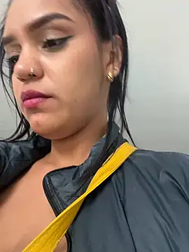Sara-77 웹캠 쇼