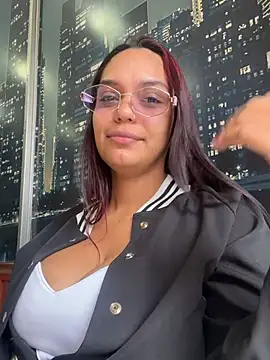 Sara-77 webkamerás műsora