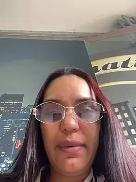 Sara-77 webcam show