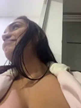 Sara-77 – webcam-show