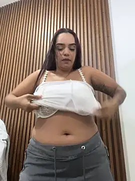 Sara-77's Webcam Show