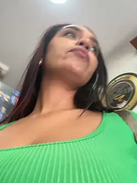 Sara-77 网络视讯表演
