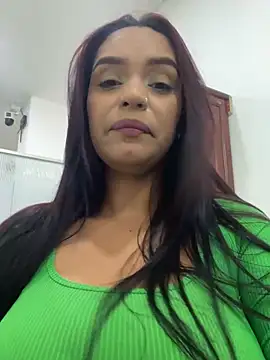Show modela Sara-77 na web-kameri